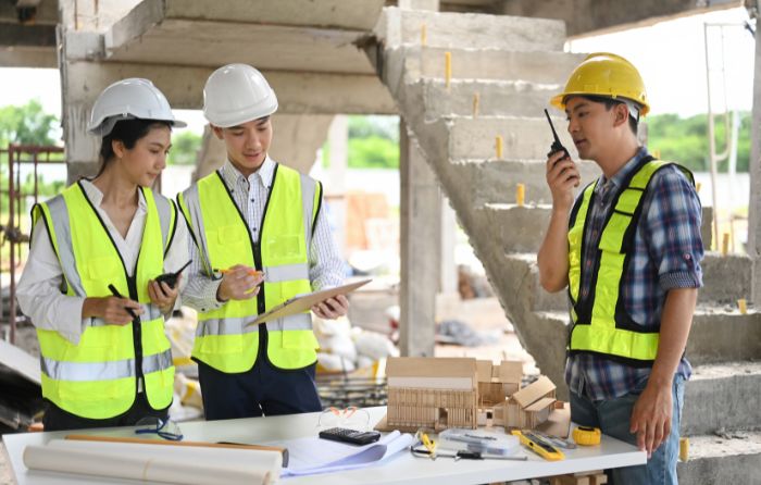 How a Commercial Contractor Supports Property Managers